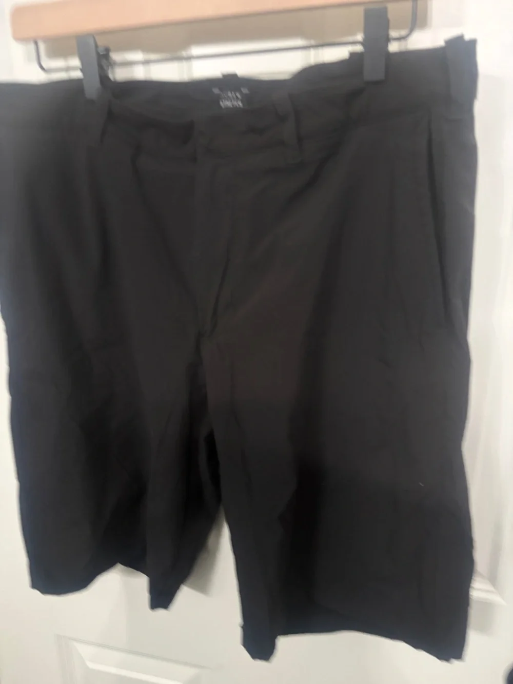 J. Crew Black Flat-Front Tech Stretch Men’s Shorts 34 waist 10.5 inch inseam